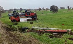 Görev yolunda feci kaza: İtfaiye aracı takla attı