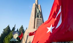 İzmir, devrim şehitlerini 95. yılında saygıyla andı