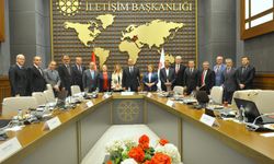 İzmir'de 44 gazeteciye basın kartı