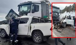 Kamyonet, kamyonla çarpıştı: 1 ölü, 2 yaralı