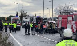 Kaygan yolda kontrolden çıkan kamyonetin sürücüsü hayatını kaybetti