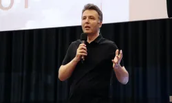 Mehmet Akif Ersoy ilk eşi Deniz Elmas kimdir?