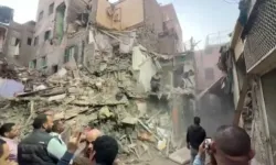 Mısır'da 5 katlı bina çöktü! Çok sayıda ölü var