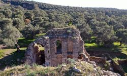 Nysa’da kütüphaneye çıkan 1800 yıllık merdiven gün yüzüne çıkarıldı