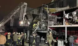 Oto sanayi sitesinde feci yangın: Ölü ve yaralı var...