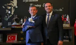 Özgür Özel İzmir’e geliyor: Başkan Uzun'un nikahına katılacak