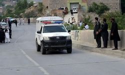 Pakistan'da intihar saldırısı: 1 polis hayatını kaybetti, 6 kişi yaralı