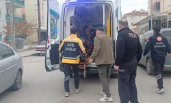 Parkta yaşanan kaza yürekleri ağza getirdi: Genç bıçakla yaralandı