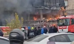 Pendik'te büyük yangın: Araçta başladı, bina ve mekanlara sıçradı