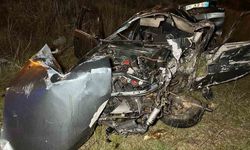 Şarampole devrilen otomobildeki 2 kişi öldü, 1 kişi yaralandı