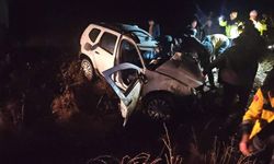 Şarampole devrilen otomobilin sürücüsü kurtarılamadı