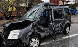 Şerit değiştirmek isterken kamyon çarptı, 1 kişi hayatını kaybetti