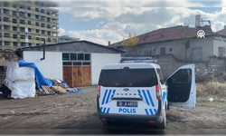 Soba borusuna tel takmaya çalışan işçi düşerek yaşamını yitirdi