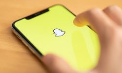 Sosyal medya yasağı genişliyor: Snapchat ve FaceTime engellendi!