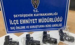 Tedirgin hareketler polisi şüphelendirdi: Ambalajlı tabancalarla yakalanan şüpheli gözaltında