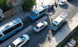 İzmir'de trafikten kaçan dolmuş şoförü 200 metre ters şeritte gitti