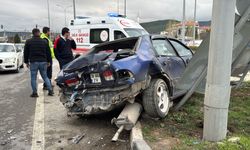 Trafik kabusa döndü! Araçlar birbirine girdi, 4 yaralı