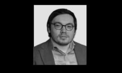 Üniversite yönetiminden acı haber: Ecz. Sina Bilgiç hayatını kaybetti