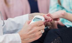 Uzmanı uyardı: Diyabet tüm vücudu etkileyebilir