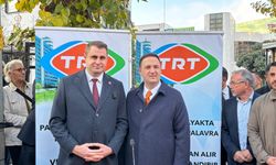 Akdoğan TRT’nin yayın politikasını İzmir’den protesto etti: İmamoğlu Davası canlı yayınlansın