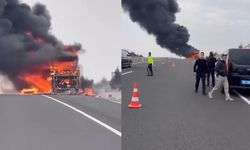 Yolcu otobüsü aniden alev aldı, 25 yolcu kılpayı kurtuldu