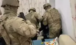 Zehir tacirlerine geçit yok: 5 litre sıvı metamfetamin ele geçirildi