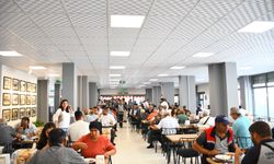 Torbalı’da Kent Lokantaları her gün yüzlerce kişiye sıcak yemek ulaştırıyor