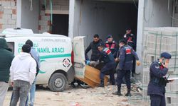 5. kattan asansör boşluğuna düşen işçi yaşamını yitirdi