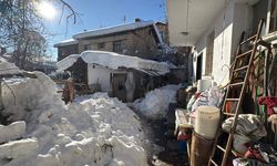 80 yaşındaki kadın bahçede donmuş halde ölü bulundu