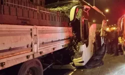 Anadolu Otoyolu'nda tırla çarpışan yolcu otobüsündeki 1 kişi öldü, 3 kişi yaralandı