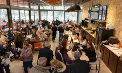 Aynısefa Sosyal Tesisleri Menemenlilerin buluşma noktası oldu