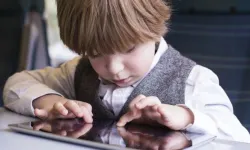 Çocukları korumak için ekran süresi sınırı yetersiz