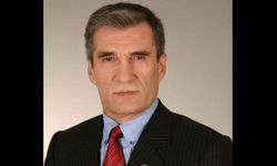 Emekli öğretmen Halil İbrahim Zeybek hayatını kaybetti