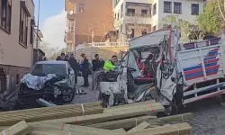 Feci kaza: Kontrolden çıkan kamyon turistleri ezdi, 2 ölü, 1 yaralı!