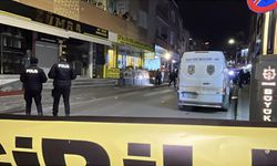 Hafif ticari araçla gelip kebapçıya ateş açtılar: 2 yaralı