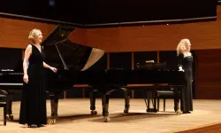 İki piyano, iki kültür AASSM’de buluştu