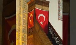 İmamdan cami minberlerine Türk Bayrağı asılsın talebi