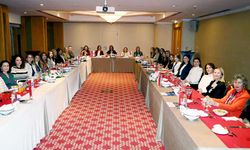 İZİKAD üyelerini güçlendirecek projeler üretecek