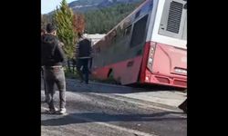 İzmir Bornova'da zincirleme kaza: 1 ölü, 5 yaralı