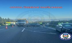 İzmir Otoyolu’nda zincirleme kaza: Trafik kilitlendi