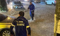 İzmir, sağanak yağışla sınandı: Ekipler seferber oldu