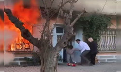 İzmir Seferihisar'da feci yangın! Kedisini kurtarmak için alevlerin arasına daldı