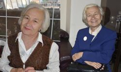 İzmir yasta: Karşıyaka Lisesi’nin unutulmaz matematik öğretmeni Gülsen Erten vefat etti