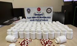 İzmir’de mezarlıkta şoke eden manzara: Binlerce hap ele geçirildi!