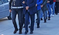 İzmir merkezli FETÖ operasyonunda 10 kişi gözaltına alındı