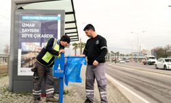 İzmir’in otobüs duraklarında temizlik seferberliği