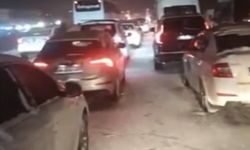 Kar yağışı ulaşımı felç etti: TAG Otoyolu’nda trafik tamamen durdu