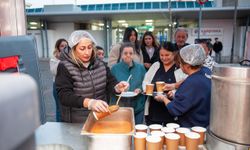 Karşıyaka Belediyesi'nden kış sabahlarına sıcak dokunuş