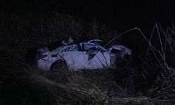Kontrolden çıkan otomobil dere yatağına uçtu: Ölü ve yaralılar var...
