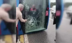 Kurtarma anı kameraya yansıdı: Cezaevi nakil aracı devrildi!